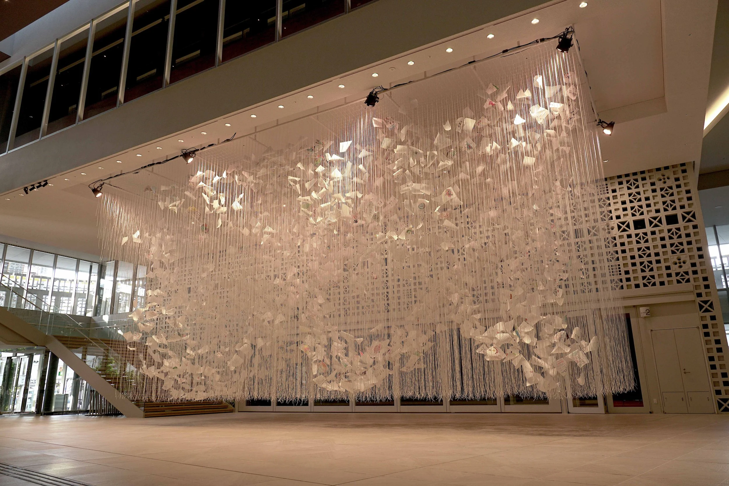 CHIHARU SHIOTA–塩田千春